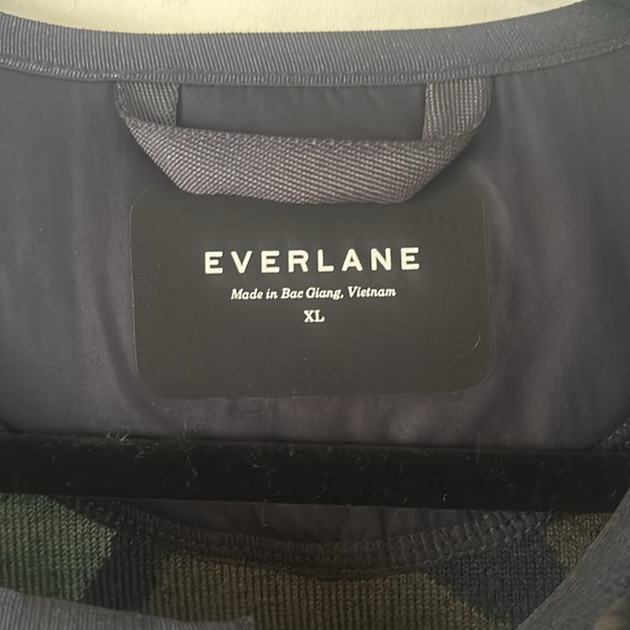 Everlane Camo Sherpa - Picture 3 of 4